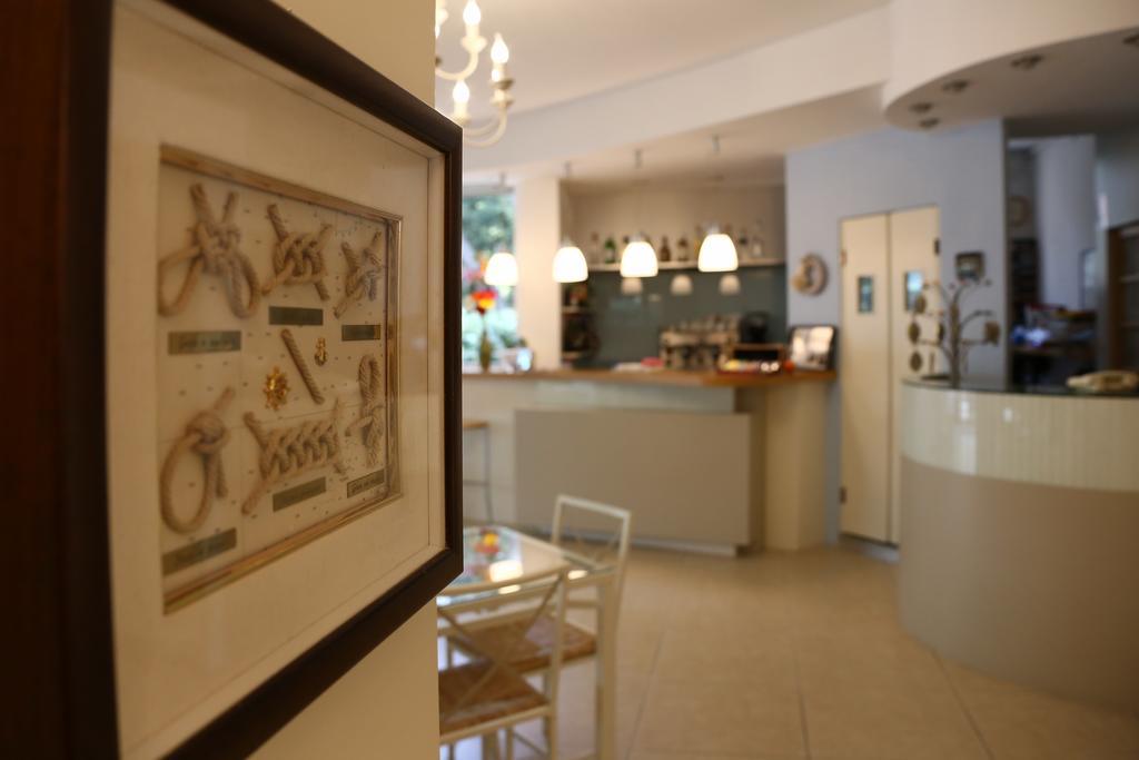 Hotel Santiago Milano Marittima Ngoại thất bức ảnh