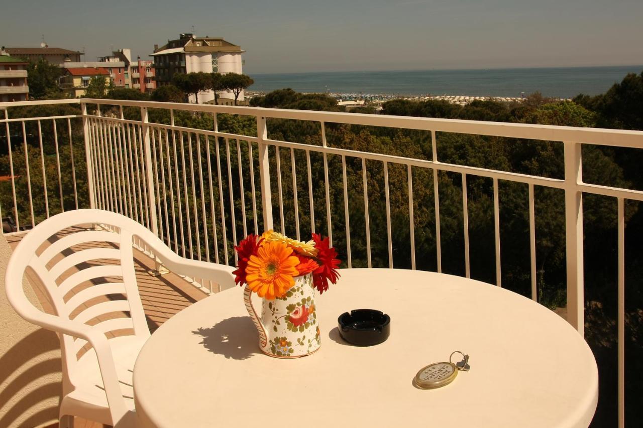 Hotel Santiago Milano Marittima Ngoại thất bức ảnh